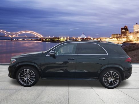 Used 2024 Mercedes-Benz GLE 450 4MATIC image 2