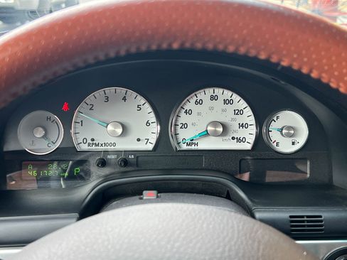 Used 2003 Ford Thunderbird Deluxe image 23