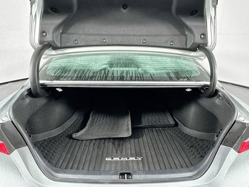 Used 2021 Toyota Camry LE image 26