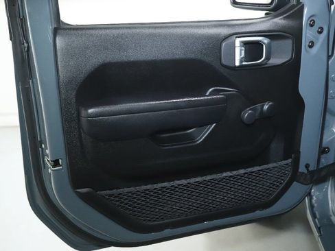 Used 2024 Jeep Wrangler Unlimited Sport AWD/4WD image 16