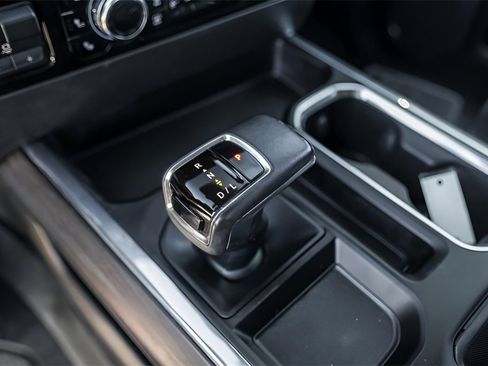 Certified 2022 GMC Sierra 1500 SLT image 23