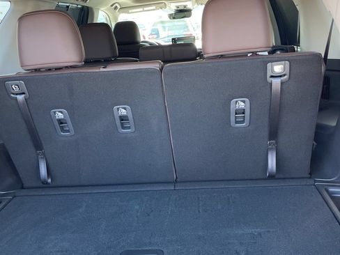Used 2025 Honda Pilot Elite image 7
