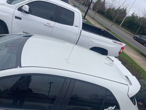 Used 2019 Toyota Corolla XSE image 18