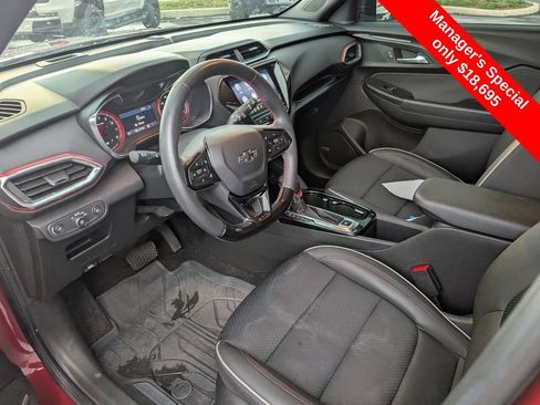 Used 2022 Chevrolet TrailBlazer RS w/ Technology Package AWD/4WD image 13