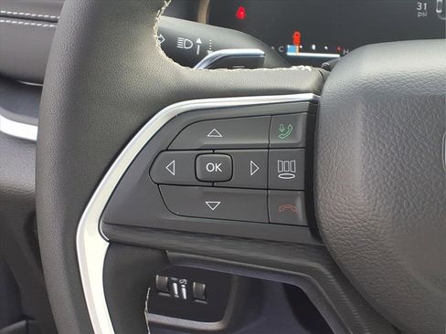 New 2025 Jeep Grand Cherokee L Altitude image 15