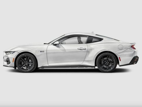 Used 2024 Ford Mustang GT Premium RWD image 3