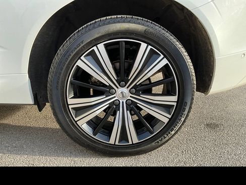 Certified 2023 Volvo XC60 B5 Ultimate w/ Climate Package AWD/4WD image 15