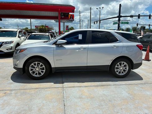 Used 2021 Chevrolet Equinox LT FWD image 12