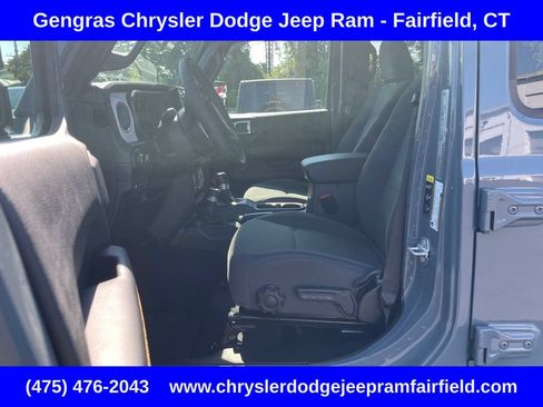 Certified 2025 Jeep Wrangler Unlimited Sahara AWD/4WD image 46