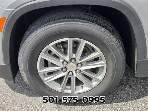 Used 2023 Chevrolet Traverse LT AWD/4WD image 21