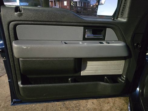 Used 2013 Ford F150 XLT w/ Mid Equipment Group image 11