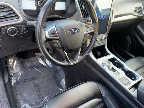 Used 2023 Ford Edge SEL image 11