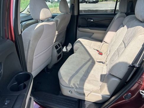 Used 2021 Honda Pilot EX image 10