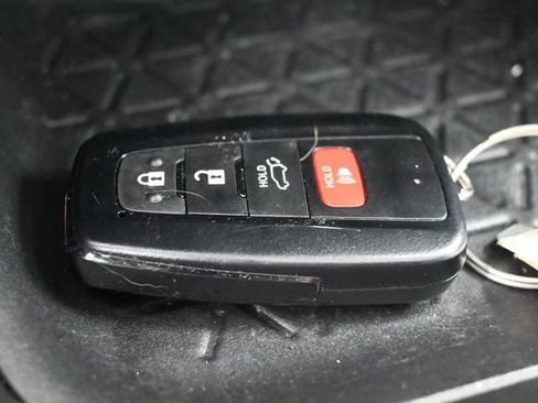 Certified 2024 Toyota RAV4 XLE w/ Convenience Package image 20