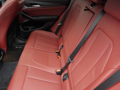 Used 2025 BMW X4 xDrive30i w/ Premium Package AWD/4WD image 37