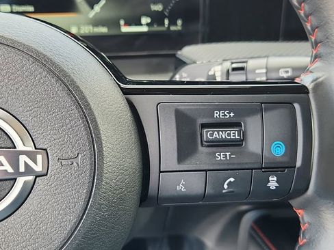 Certified 2025 Nissan Kicks SR AWD/4WD image 19