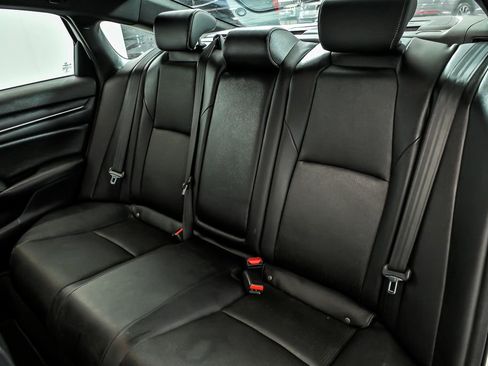 Used 2019 Honda Accord Sport image 14