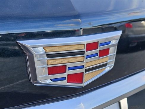 Certified 2025 Cadillac XT5 Premium Luxury image 15