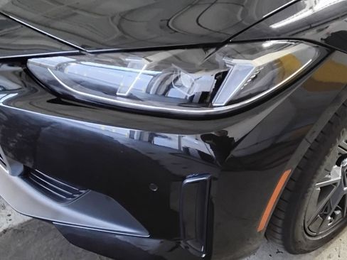 Used 2025 BMW i4 eDrive40 w/ Premium Package image 6