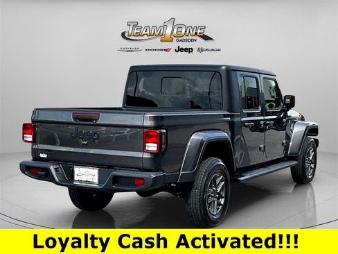 New 2025 Jeep Gladiator Sport image 6