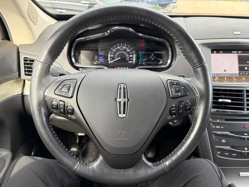 Used 2016 Lincoln MKT AWD w/ Equipment Group 201A image 20