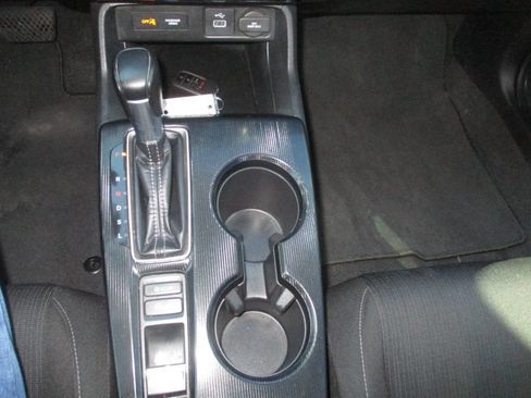 Used 2022 Honda Civic EX image 12