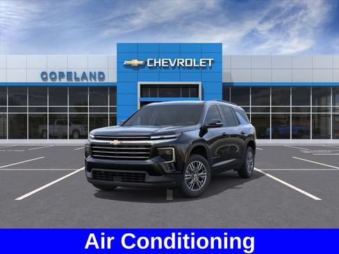 New 2027 Chevrolet Traverse LT w/ Driver Confidence Package AWD/4WD image 9