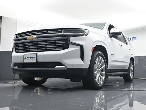 Used 2021 Chevrolet Tahoe Premier w/ Premium Package image 6