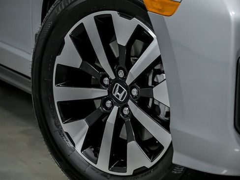 Used 2026 Honda Odyssey EX-L image 3