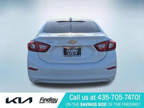 Used 2019 Chevrolet Cruze LT w/ Sun And Sound Package FWD image 6