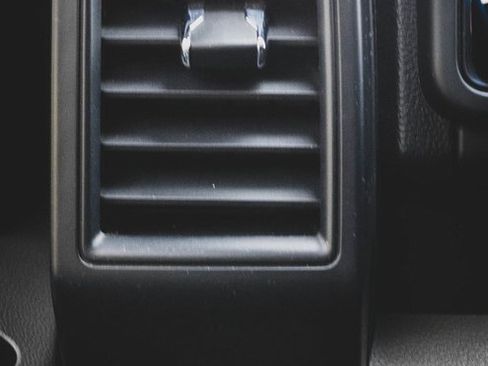 Used 2018 Ford F150 XL w/ Equipment Group 101A Mid image 8