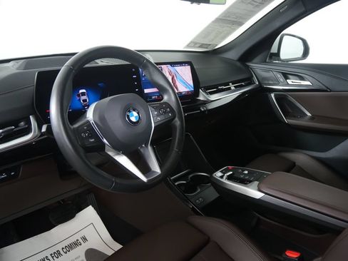 Certified 2025 BMW X2 xDrive28i AWD/4WD image 12