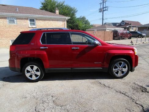 Used 2015 GMC Terrain SLT image 2