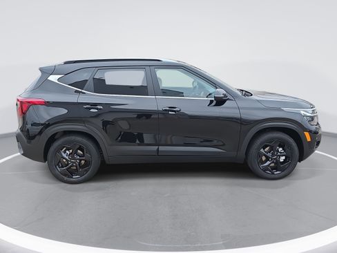 New 2026 Kia Seltos EX image 4