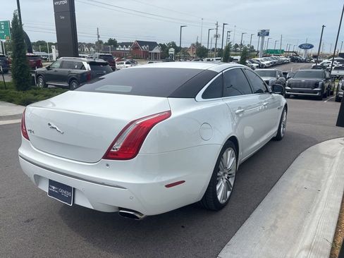 Used 2011 Jaguar XJ L RWD image 4