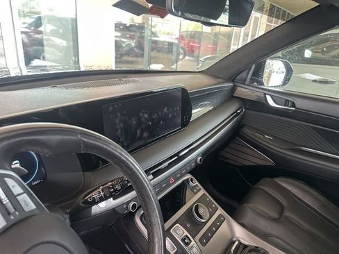 Used 2024 Hyundai Palisade Calligraphy image 4