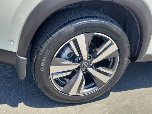 Used 2023 Nissan Rogue SL w/ SL Premium Package FWD image 29