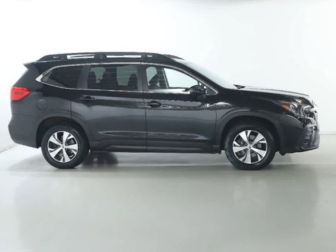 Certified 2023 Subaru Ascent Premium w/ Convenience Package AWD/4WD image 11