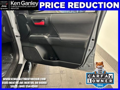 Used 2019 Toyota Tacoma TRD Sport image 24