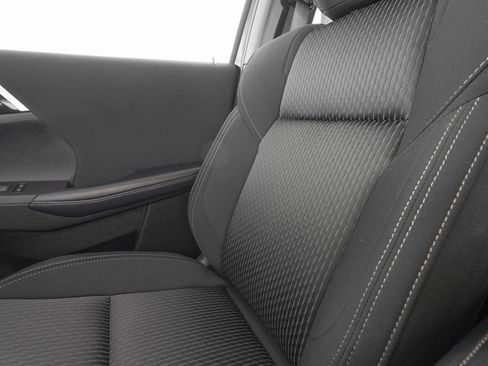 New 2026 Mitsubishi Outlander ES image 12