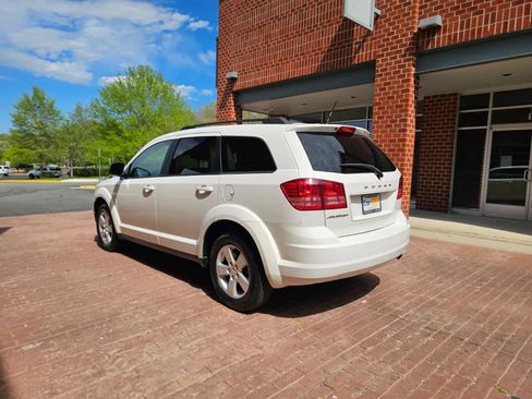 Used 2016 Dodge Journey SE w/ Flexible Seating Group FWD image 4