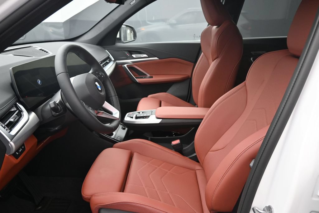 New 2027 BMW X1 xDrive28i AWD/4WD image 12