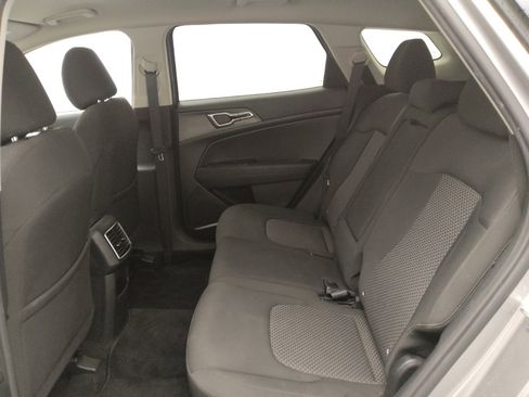 Used 2023 Kia Sportage LX FWD image 18