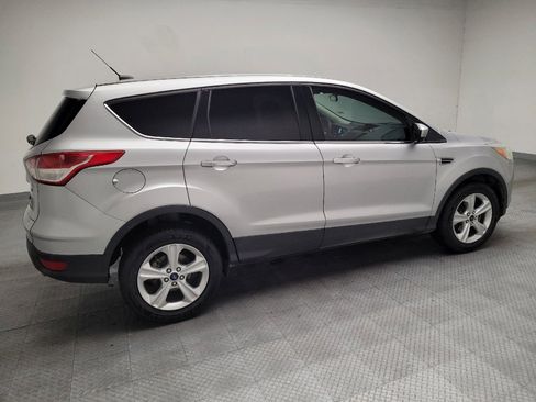Used 2016 Ford Escape SE FWD image 10