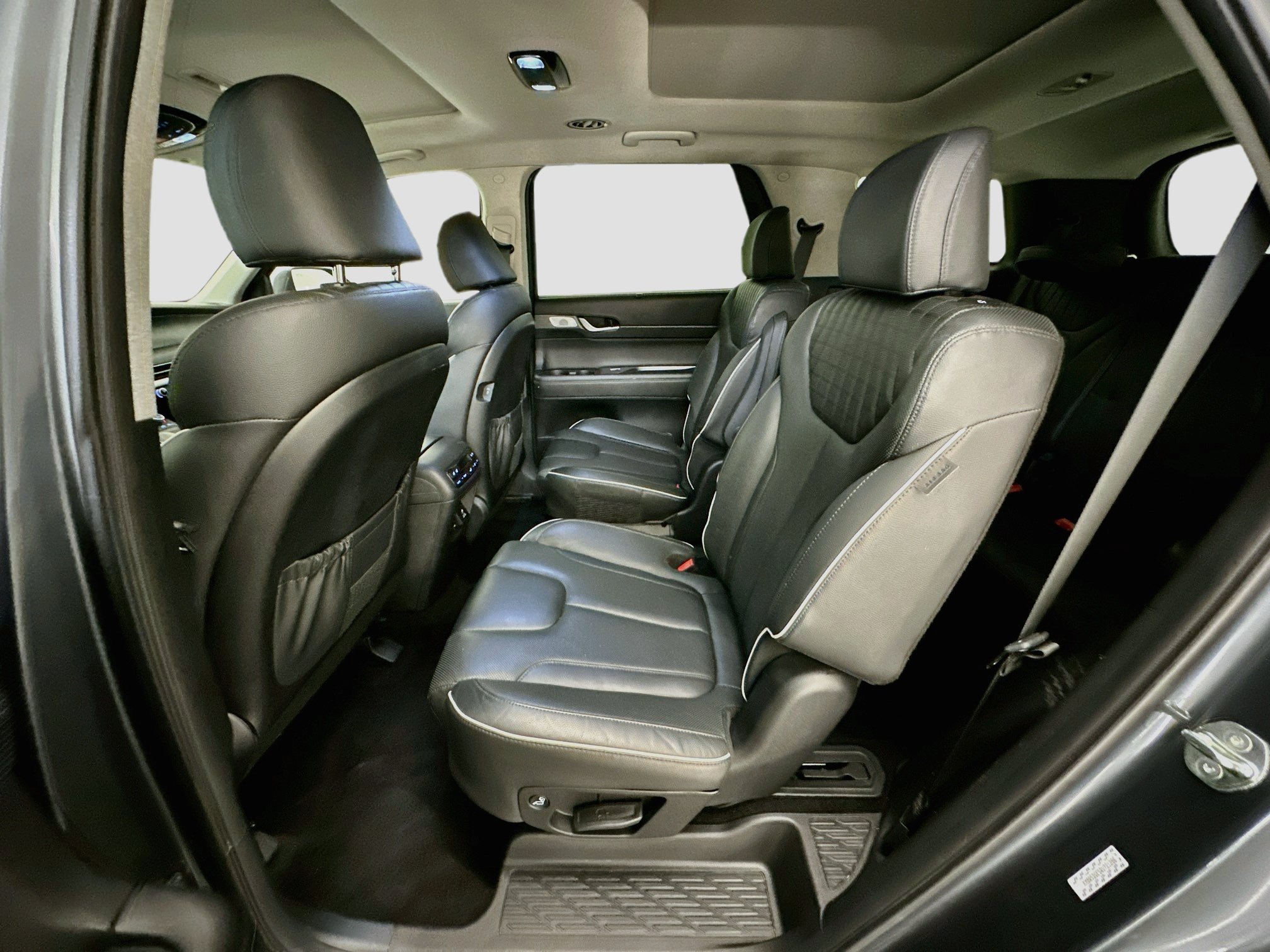 Used 2024 Hyundai Palisade Limited AWD/4WD image 30