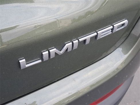 Used 2018 Jeep Compass Limited image 6