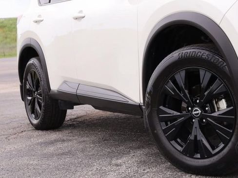 Certified 2023 Nissan Rogue SV w/ SV Premium B Package AWD/4WD image 3