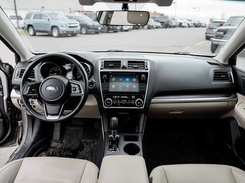 Used 2019 Subaru Outback 2.5i Limited w/ Popular Package #2 image 11