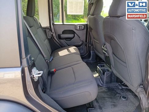 Used 2023 Jeep Wrangler Unlimited Sport AWD/4WD image 16