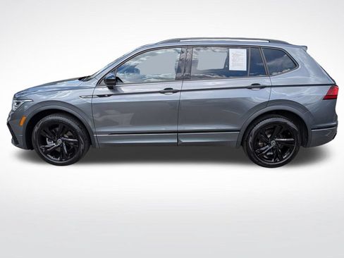 Used 2023 Volkswagen Tiguan SE R-Line FWD image 7